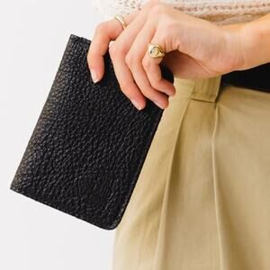 PORTLAND LEATHER | Modern Passport Holder Pebbled Leather Black | New!